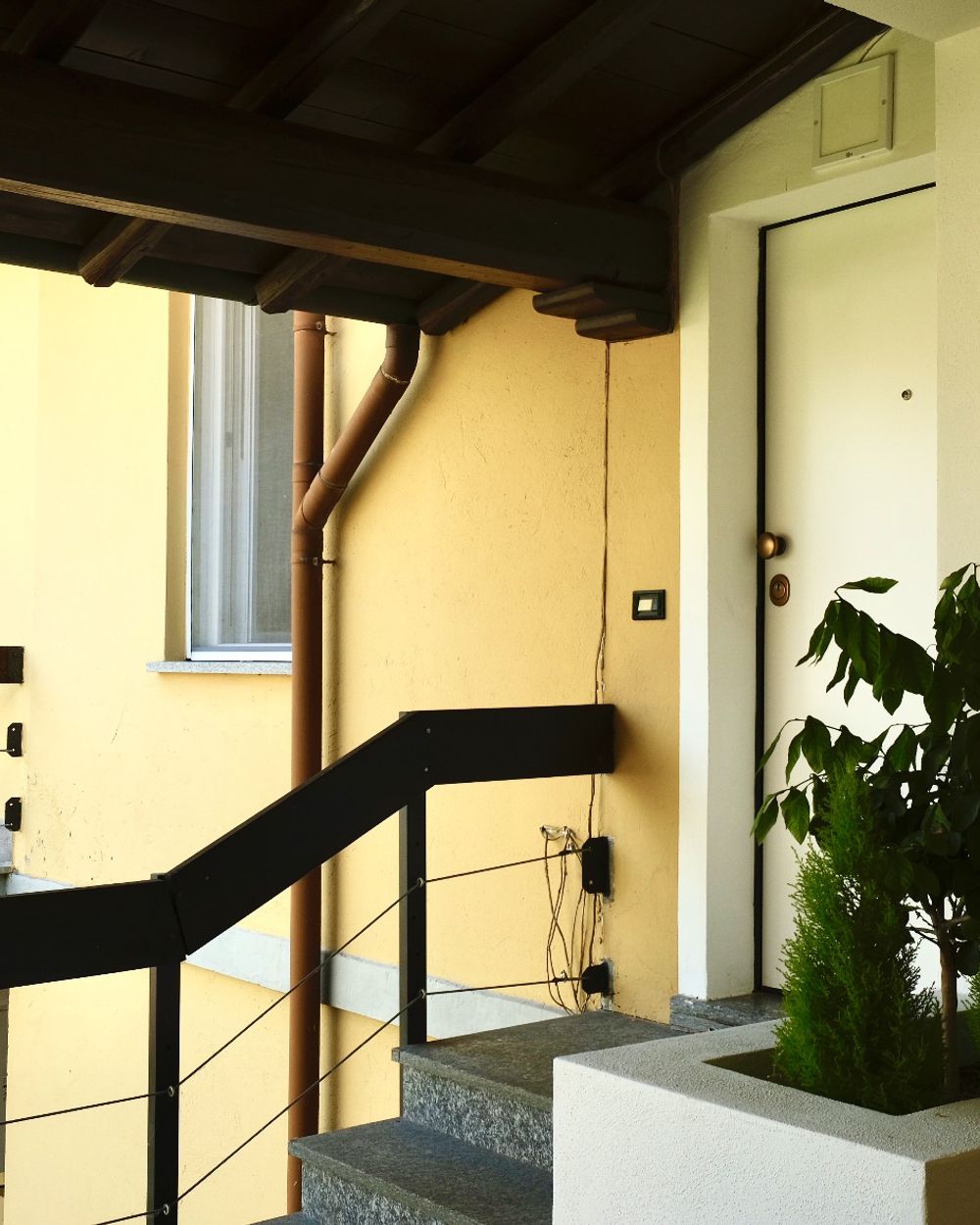 Post photo 2