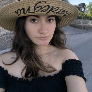 Ana Y