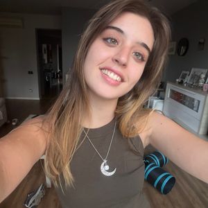 abril