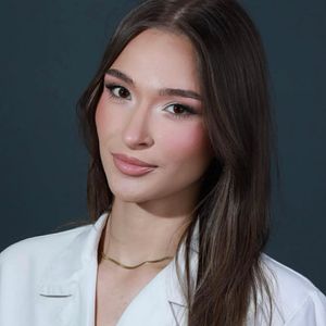 Яна